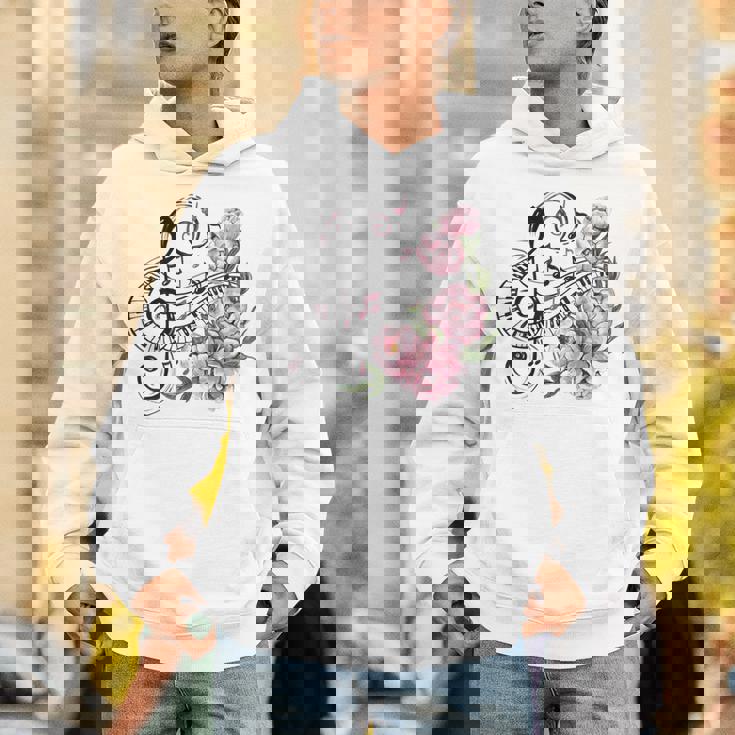 ピアノの鍵盤、音符、花 Hoodie