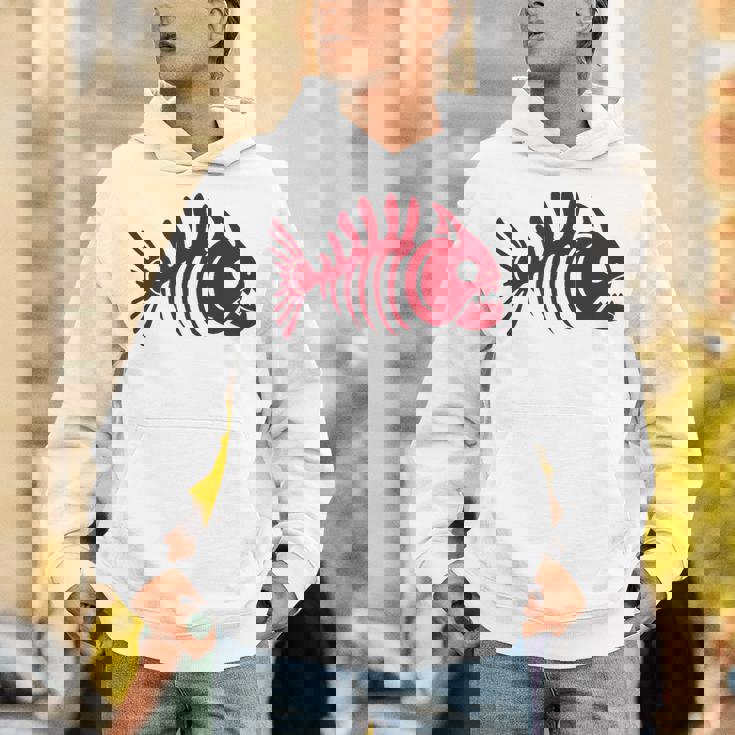 ピラニアスケルトン。魚の頭蓋骨と骨の様式化されたデザイン。 パーカー