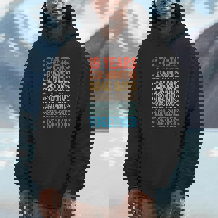 19年目の記念日 彼 彼女 カップル 19回目の結婚 パーカー