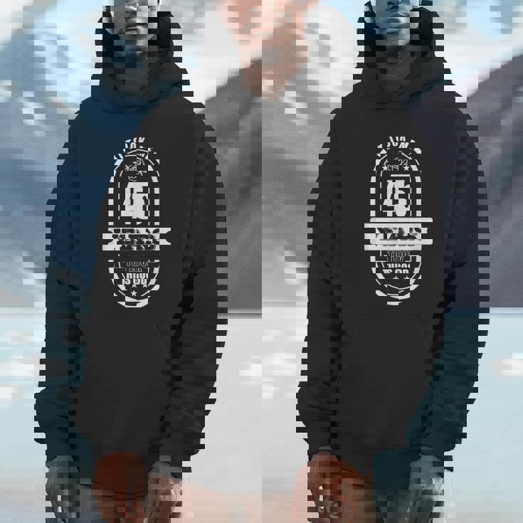 45歳の誕生日プレゼント 男性年齢45歳 レトロパパ 1975年 パーカー