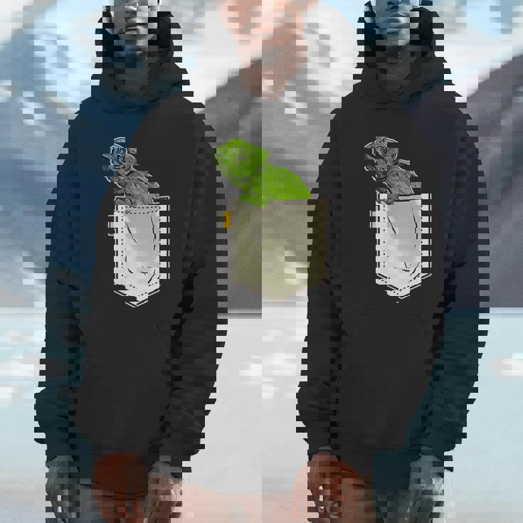 カメレオンポケットバッジ Hoodie