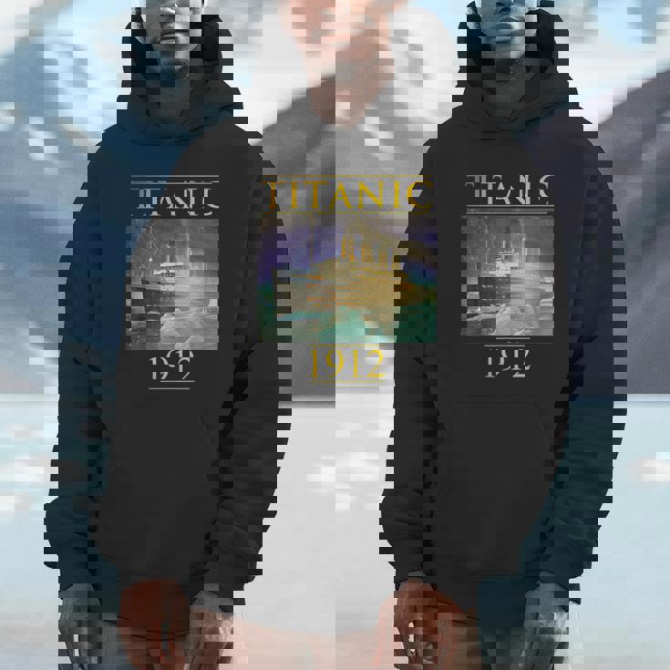 タイタニックtシャツ 帆船 ヴィンテージ クルーズベッセル 1912年 ギフト Hoodie