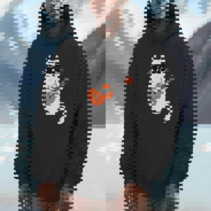 ネコとギター 猫とサングラス ネコ好き 猫飼い アコースティックギター エレキギター 音楽家 バンド ネコ 猫 パーカー