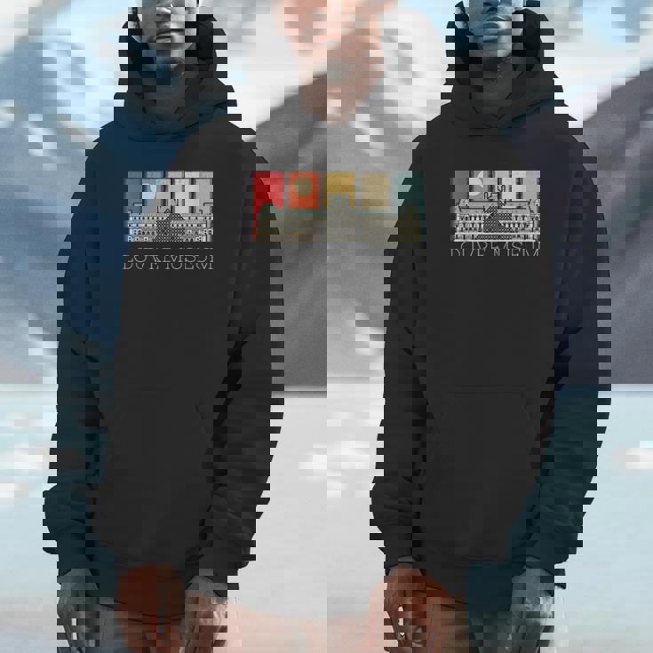 パリのルーブル美術館 フランス観光 パーカー