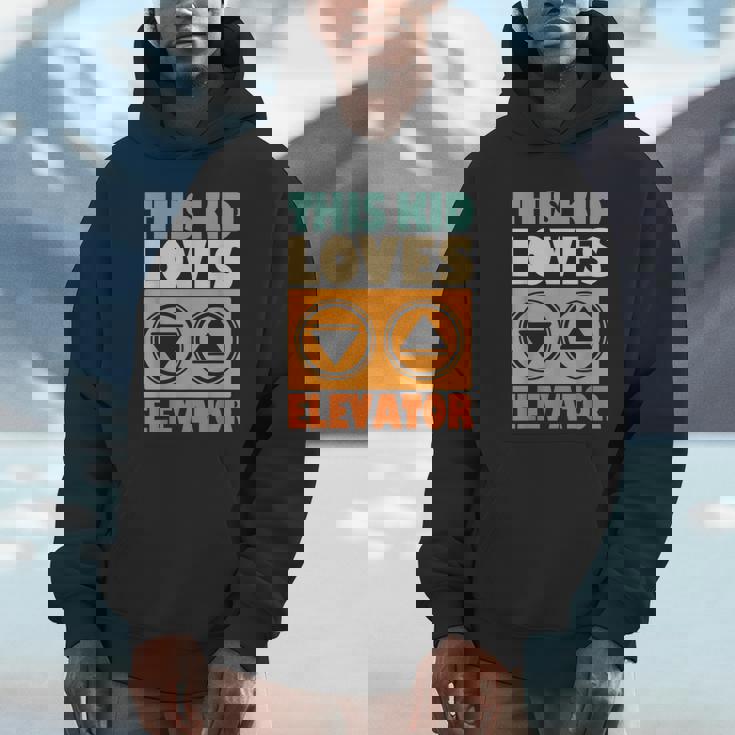 面白い引用エレベーター This Kid Loves Elevator Elevator Loves Elevator パーカー