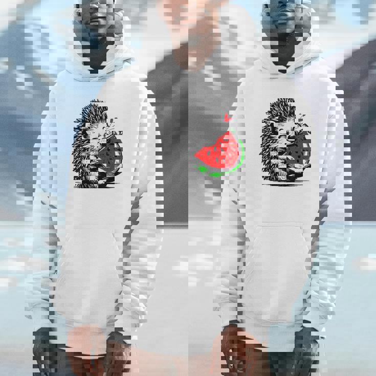 スイカの誕生日を食べるキュートで愛らしいハリネズミ Hoodie