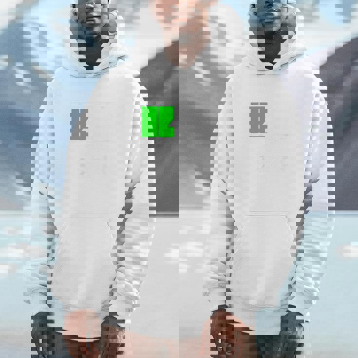 背中【充電中】電池 バッテリー おもしろ 面白い ギャグ ネタ ウケ狙い 笑える ユーモア おバカな 個性的な パーカー