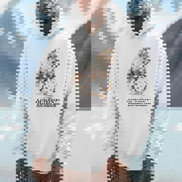 馬の水彩画、乗馬、優雅な高速ランニング馬 パーカー