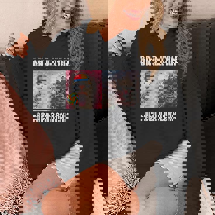 Born To Dilly Dally 強制的にロックインキャット ミーム パーカー