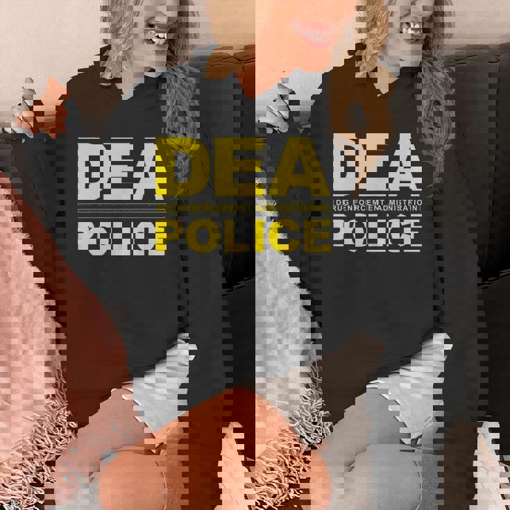 Dea 薬局 警察官 パーカー