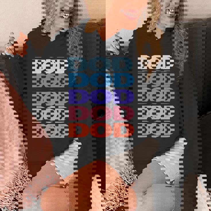 Modern Repeated Text Dod パーカー