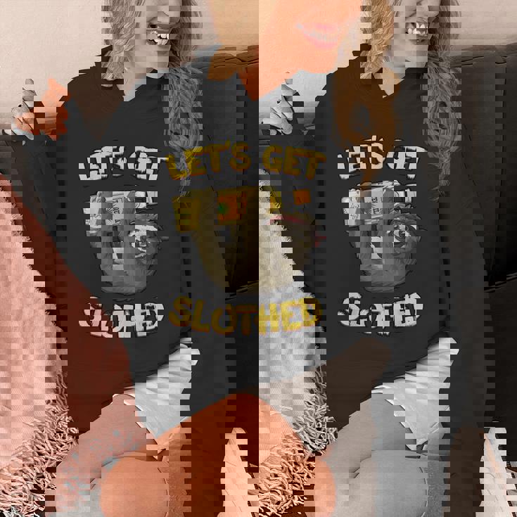 Let's Getlothed テキーラ-面白い飲酒ナマケモノ Hoodie