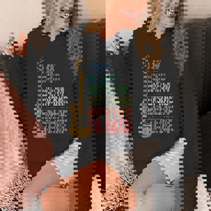 I May Be Old クールバンド レトロギター フェンダー ロックンロール パーカー