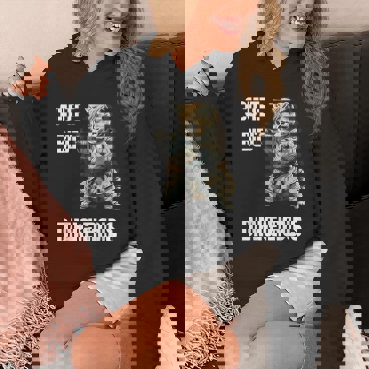 かわいいけど危険な空手 面白い テコンドー 猫 格闘技 パーカー