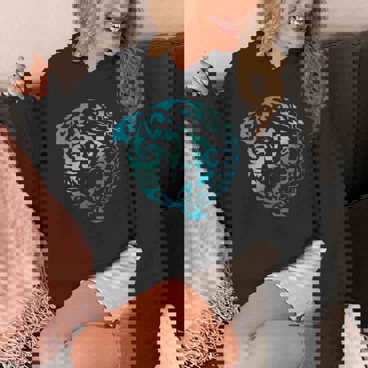 かわいいイルカ マンタレイ トライバル ハワイアン 海 海 恋人 Hoodie