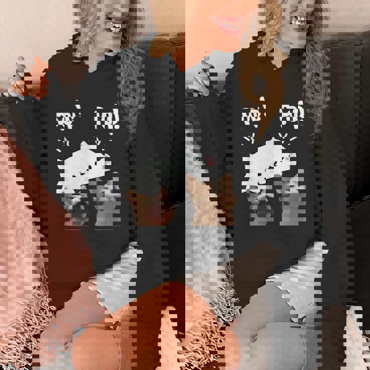 かわいいボンゴ猫遊びポップ猫ミーム パーカー