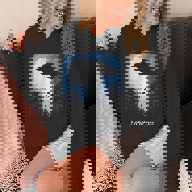 エイリアン アブダクション 牛 Ufo We Are Not Alone ギフト Hoodie