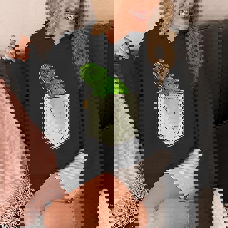 カメレオンポケットバッジ Hoodie