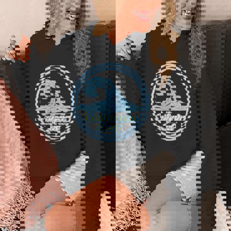 カリフォルニア州バハ、ビッグウェーブサーフクラブ、サーフィングラフィック。 パーカー