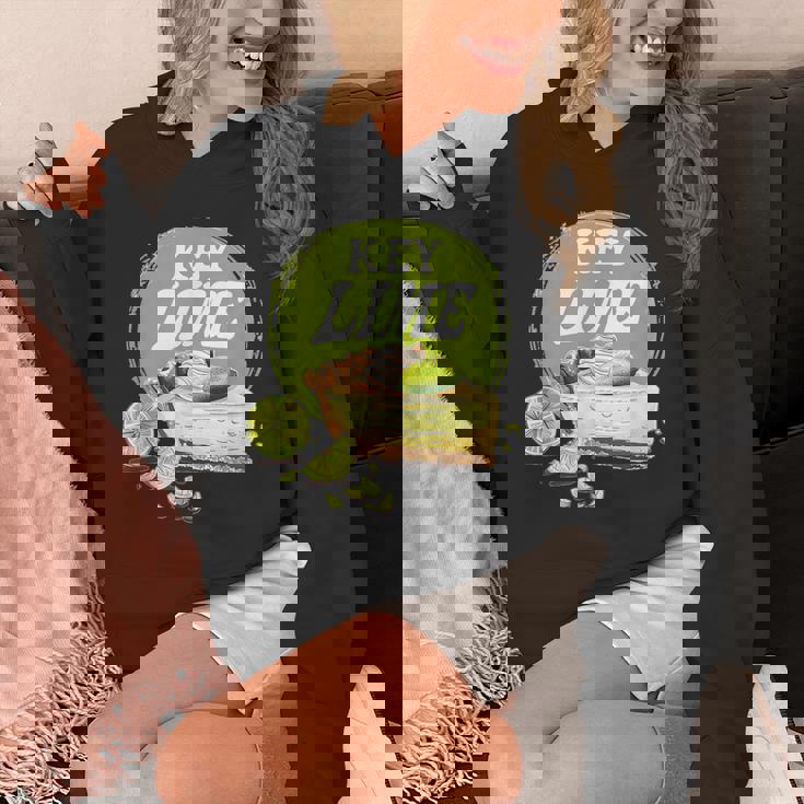 クラシックなデザート愛好家のための素晴らしいキーライムパイ。 パーカー