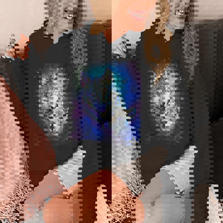 コズミックスペース オオカミ 家族 オオカミ 顔 Hoodie