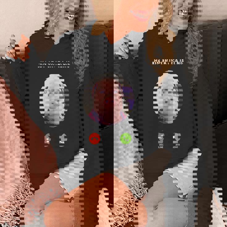 ジョン・ポークがファニー・アンサー・コール・フォンに電話をかけている パーカー