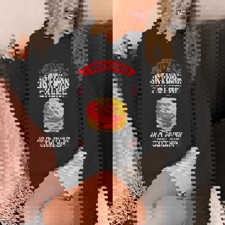 スウェーデンのシュールストレミング・チャレンジを生き延びた パーカー