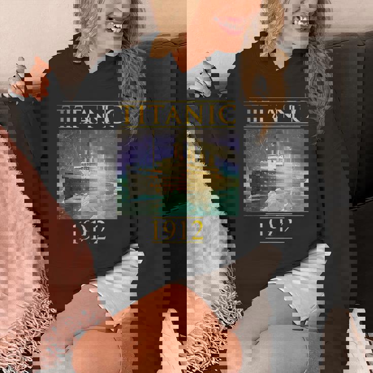 タイタニックtシャツ 帆船 ヴィンテージ クルーズベッセル 1912年 ギフト Hoodie