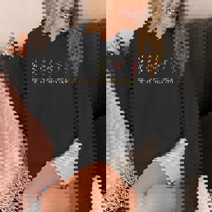 ヘ音記号を ミュージシャン Be Different パーカー