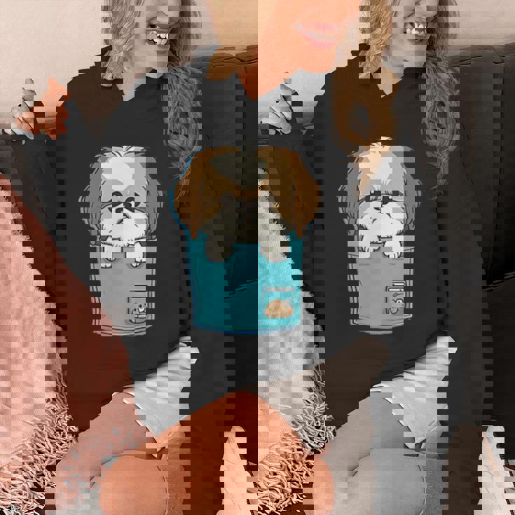 ポケット犬好きにはたまらないシーズー犬 Hoodie