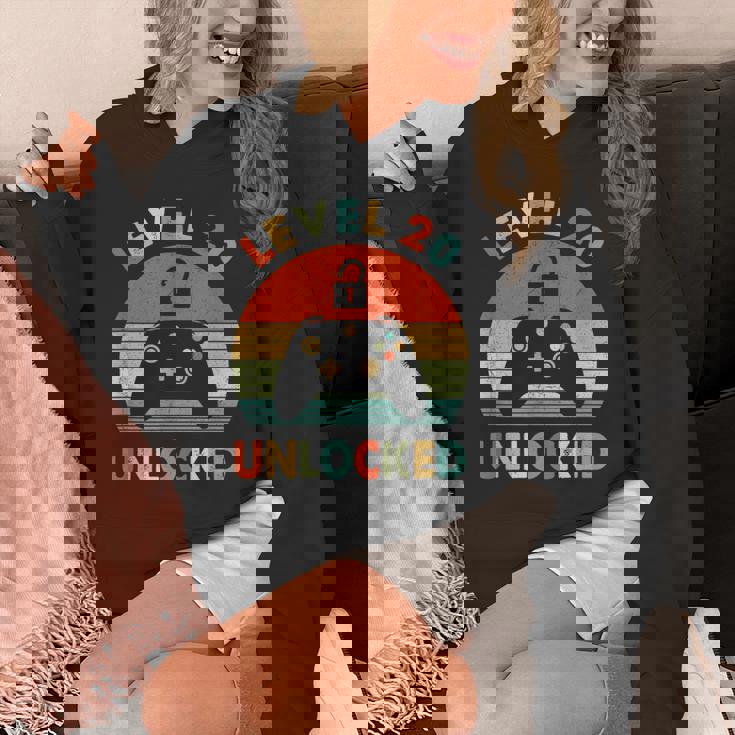 レベル 20 アンロック レトロ ヴィンテージ 面白い 20歳の誕生日 ゲーマー パーカー