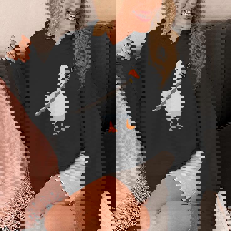 刀を持ったアヒルと剣を持つアヒル 刀包丁 ガチョウ パーカー