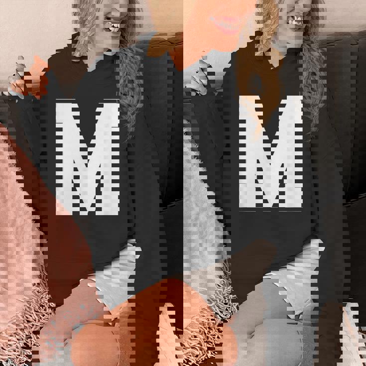 大文字 M アルファベットモノグラム イニシャル Hoodie