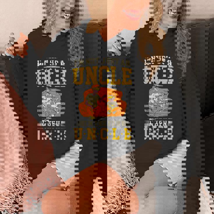 私は楽しいおじさんです 面白いパーティー愛好家のおじさん コスチュームのおじさん パーカー