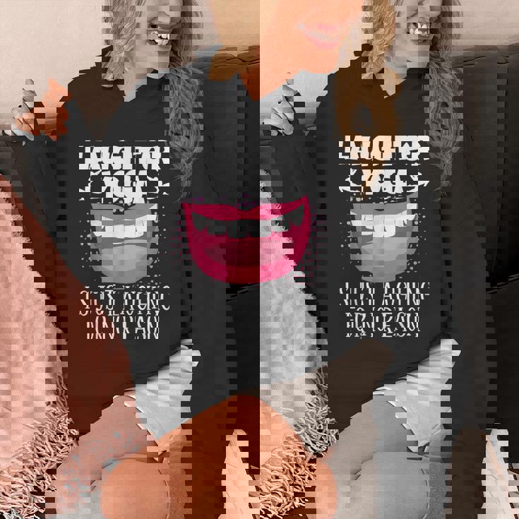 笑いヨガは理由もなくただ笑うだけの瞑想 パーカー