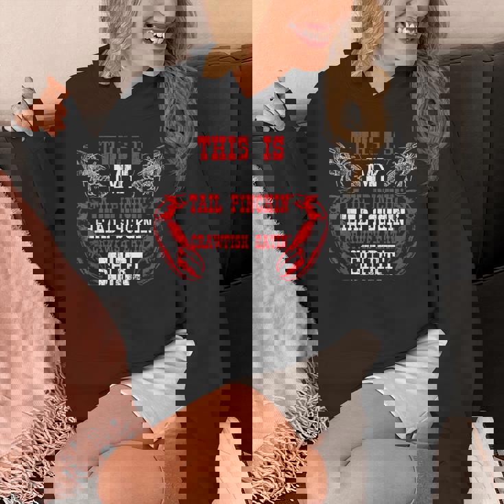 面白いザリガニの恋人シーフードザリガニを食べる Hoodie