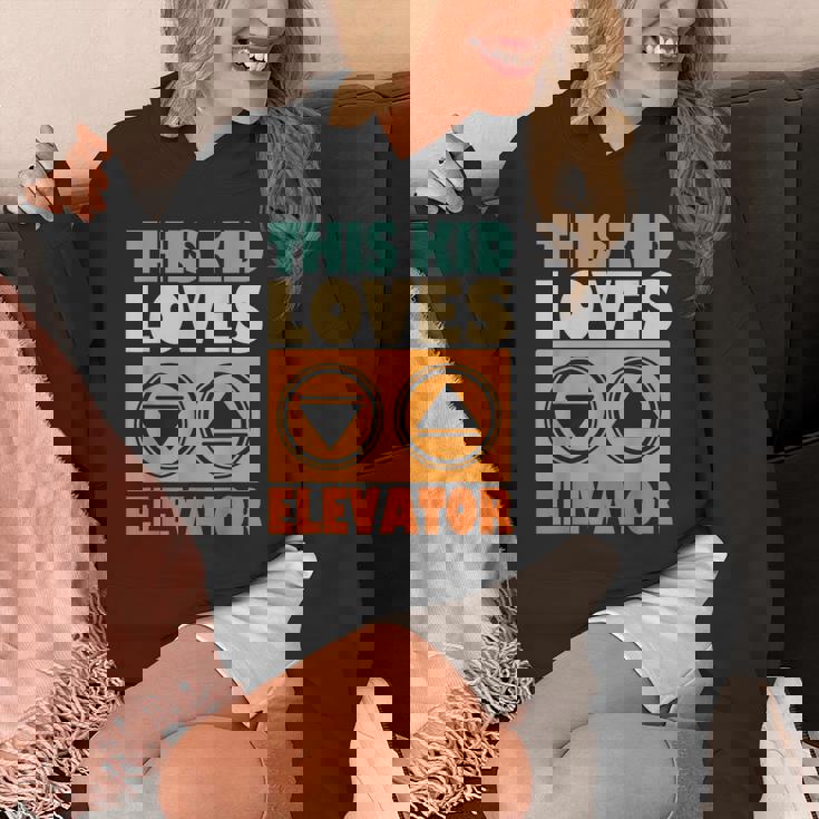 面白い引用エレベーター This Kid Loves Elevator Elevator Loves Elevator パーカー