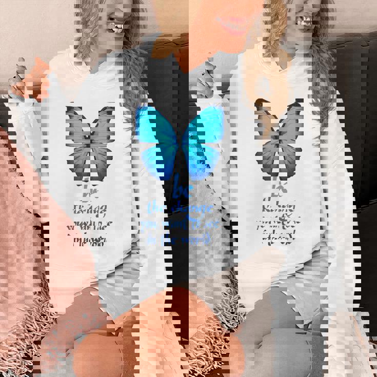 Be The Change 蝶 パーカー