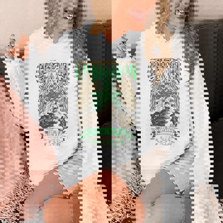 キリスト教バイカーライドウィズジーザスオートバイバックプリントデザイン パーカー