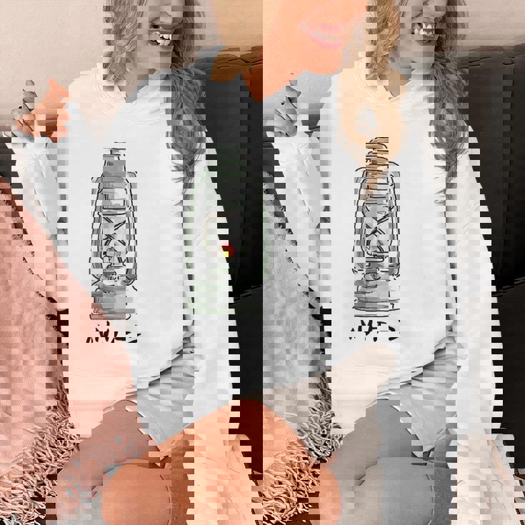 ハリケーンランタンtシャツ白 パーカー