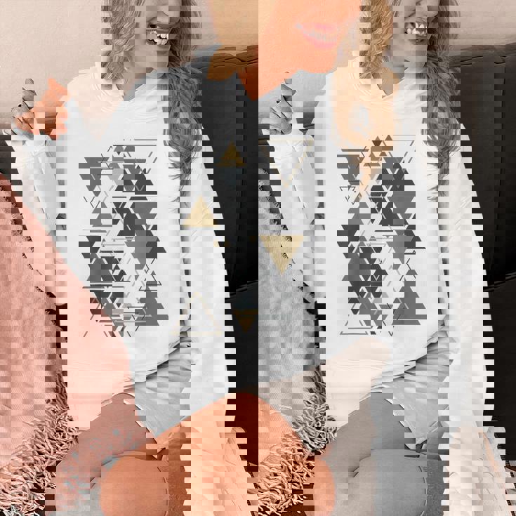 幾何学図形 抽象 モダンアート ヴィンテージ 三角形 Hoodie