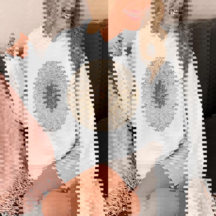 曼荼羅 最高のヨガバックプリント パーカー