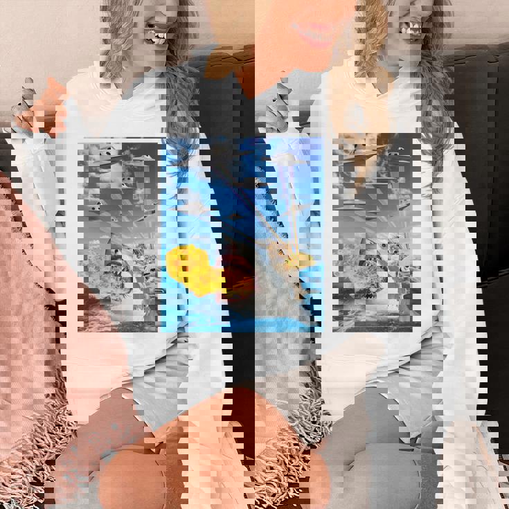 猫に乗って火を吐くサメレインボーレーザータコス 長袖tシャツ Hoodie