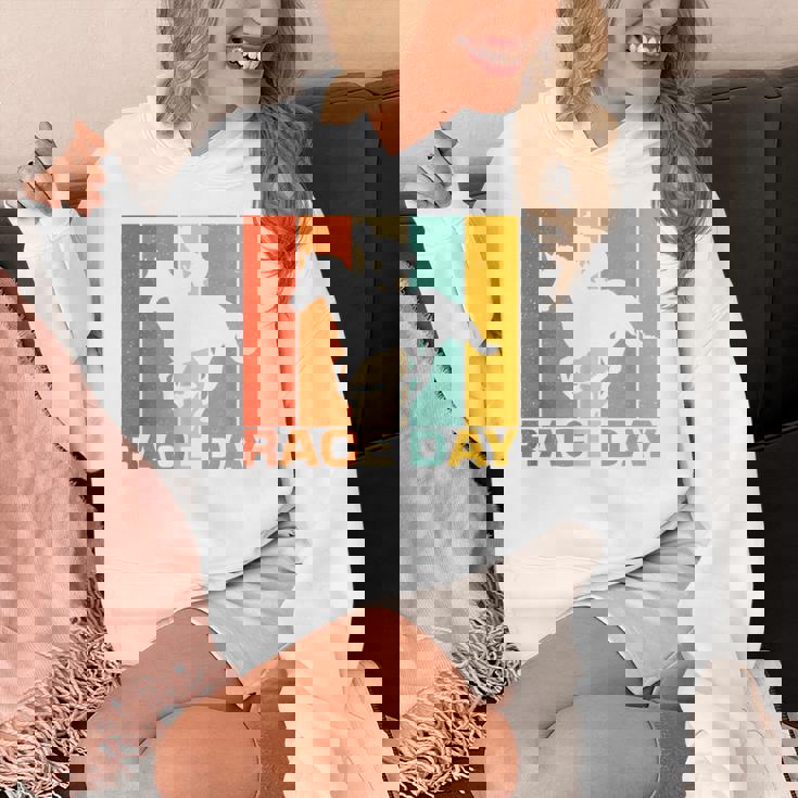 面白い 競馬 ビンテージ レースデー Ky ダービー 馬 ジョッキー パーカー