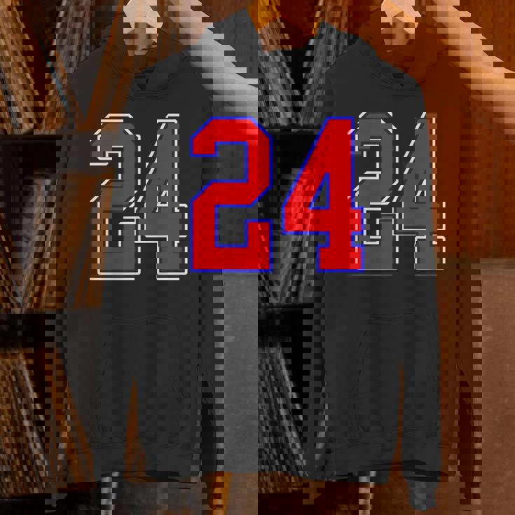 24番の大学スポーツスタイル。レッド、ブルー、ホワイト。 パーカー