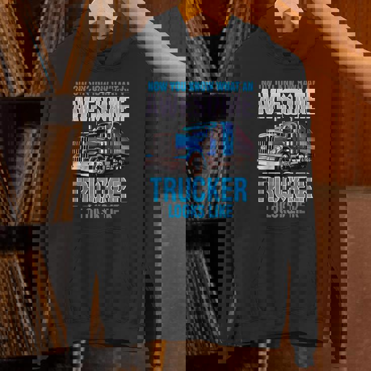 Awesome Trucker セミトラックドライバー ビッグリグ トラッカー パーカー