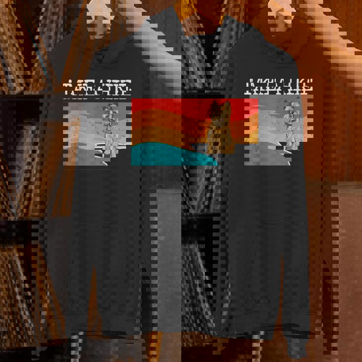 Take A Hike ケアンテリア グラフィック ハイキング パーカー