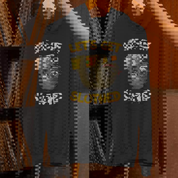 Let's Getlothed テキーラ-面白い飲酒ナマケモノ Hoodie