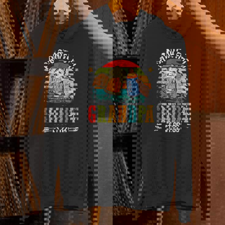 メンズ Promoted To Grandpa Est 2026 Dad To Be パーカー