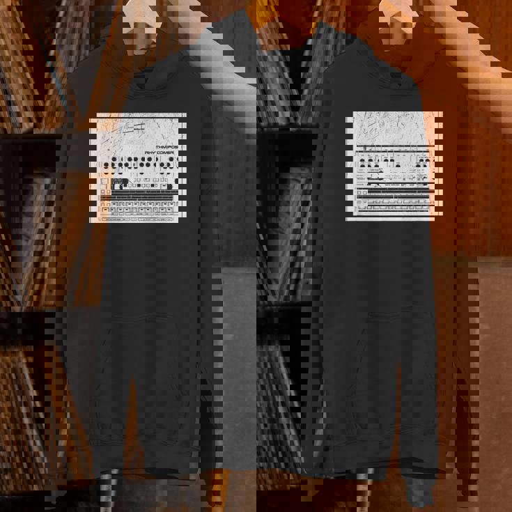 Synthesizer アナログシンセドラムマシン コンピューターヴィンテージオタク パーカー